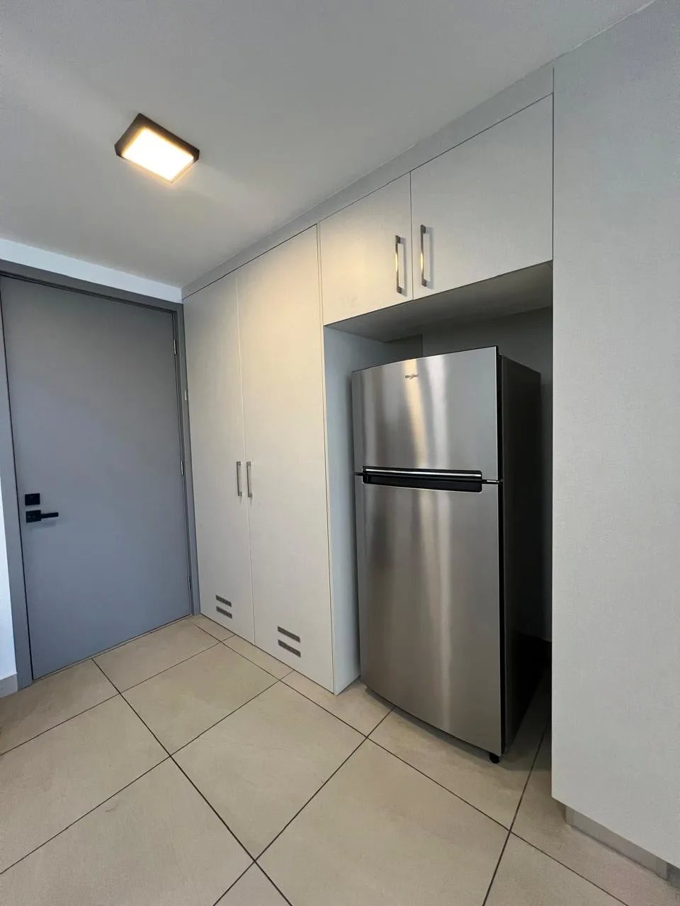 Furnished Apartment Rental in El Cangrejo, PH Van Gogh