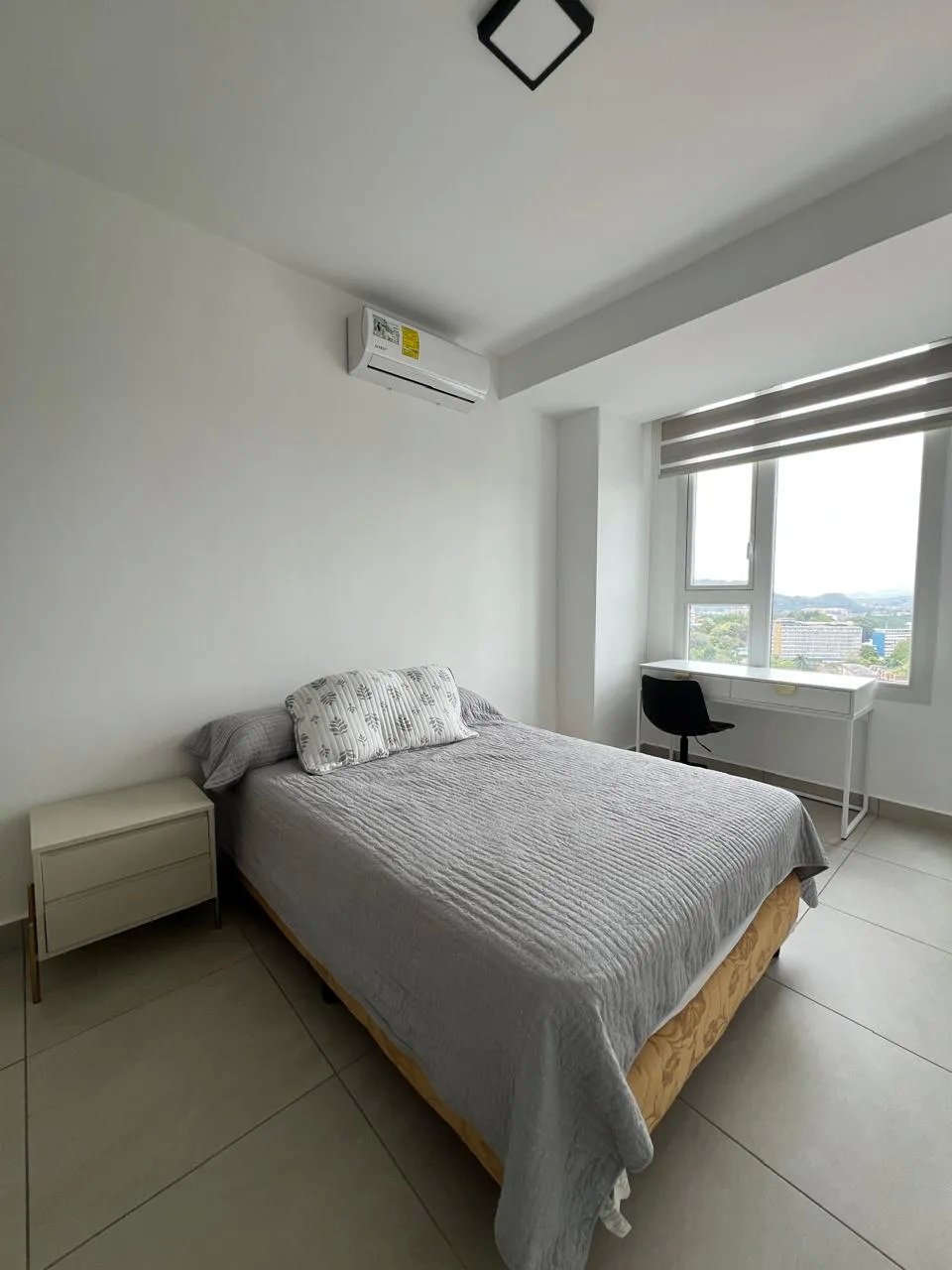 Furnished Apartment Rental in El Cangrejo, PH Van Gogh