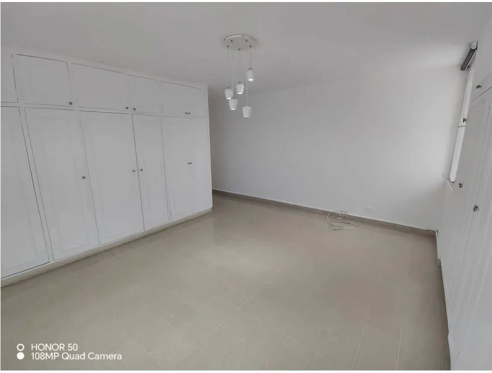 Apartamento à Venda em Altos Del Golf