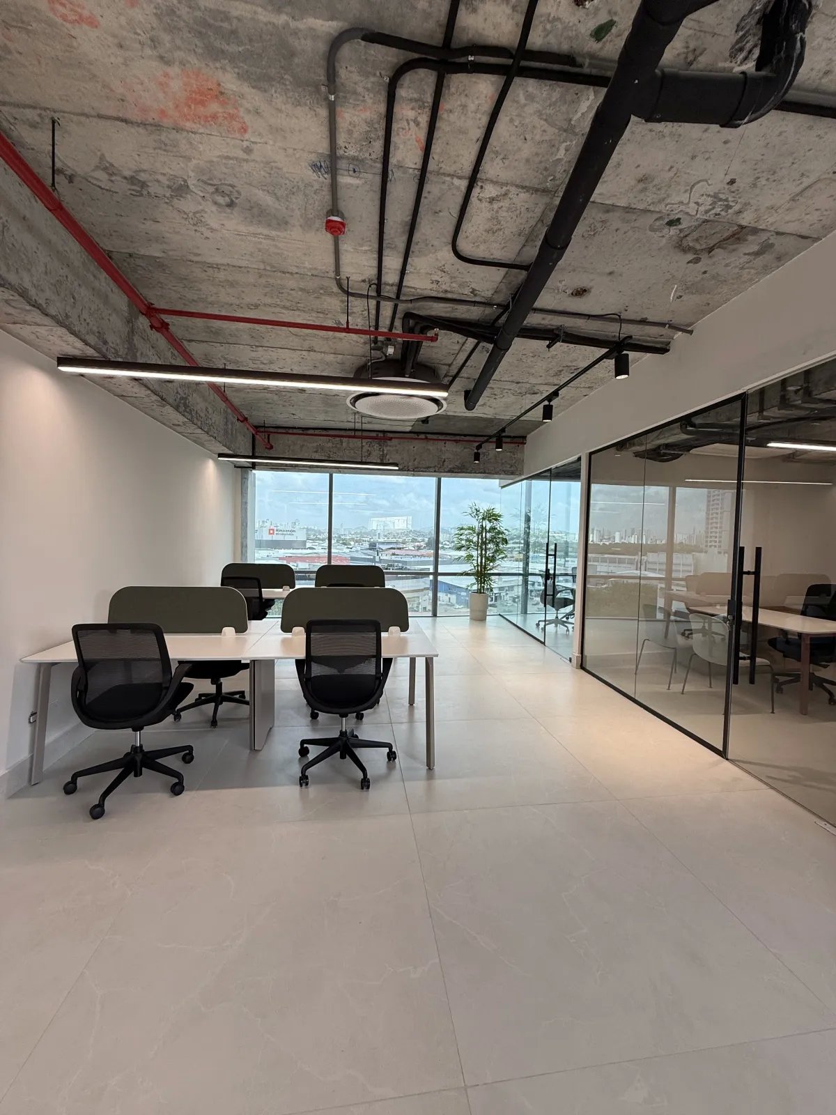 Oficina Corporativa Amoblada en PH Financial Park  Costa del Este  130m²