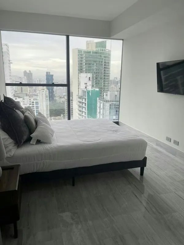 PH Nuovo by Armani – Lujo Amoblado de 105 m² + Den en Alquiler – $2,500