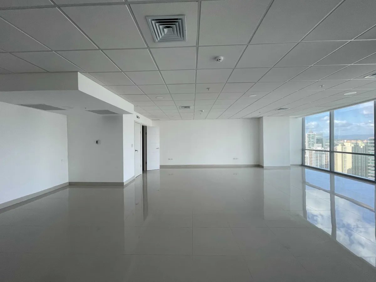 Oficina Corporativa Amoblada en PH Financial Park Costa del Este 104m²