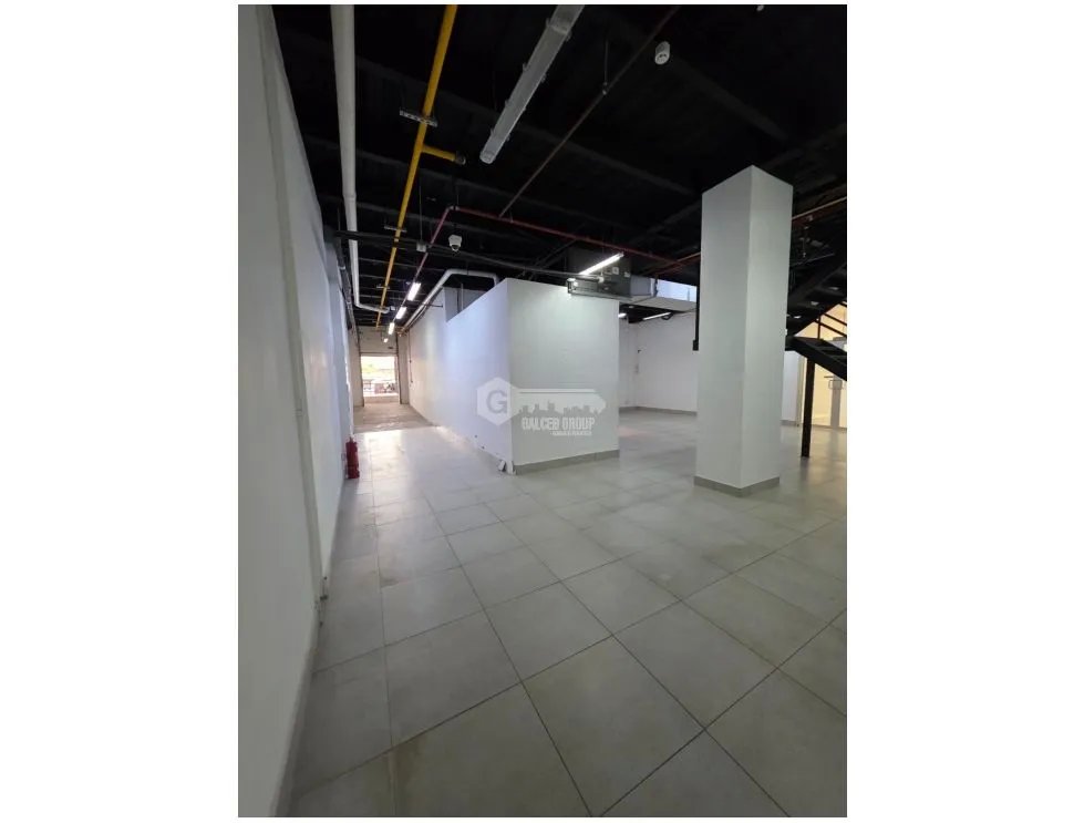 SE ALQUILA OFIBODEGA PLAZA DEL ESTE CENTER 398M DIVISIONES 2 NIVELES