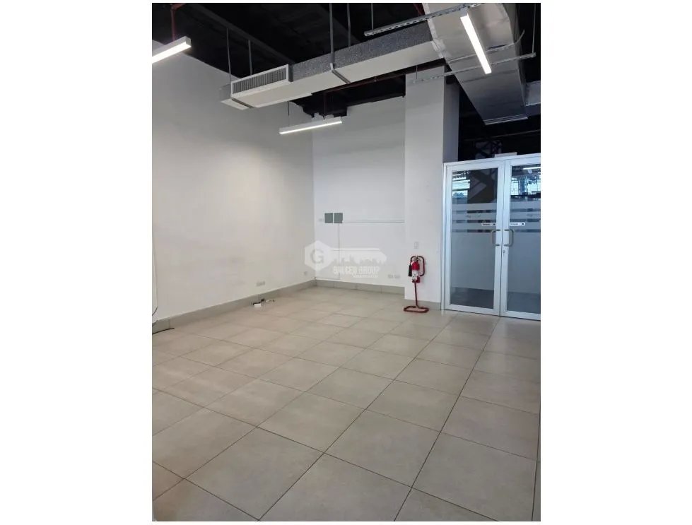 SE ALQUILA OFIBODEGA PLAZA DEL ESTE CENTER 398M DIVISIONES 2 NIVELES