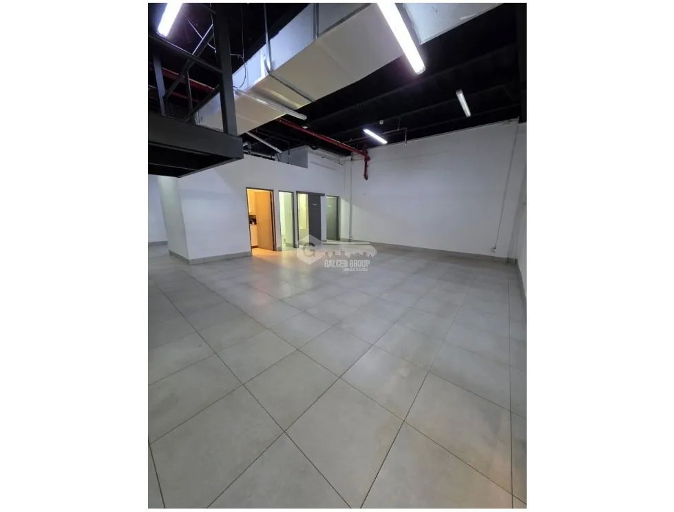 OFIBODEGA / PLAZA DEL ESTE CENTER / 398M / DIVISIONES  / 2 NIVELES
