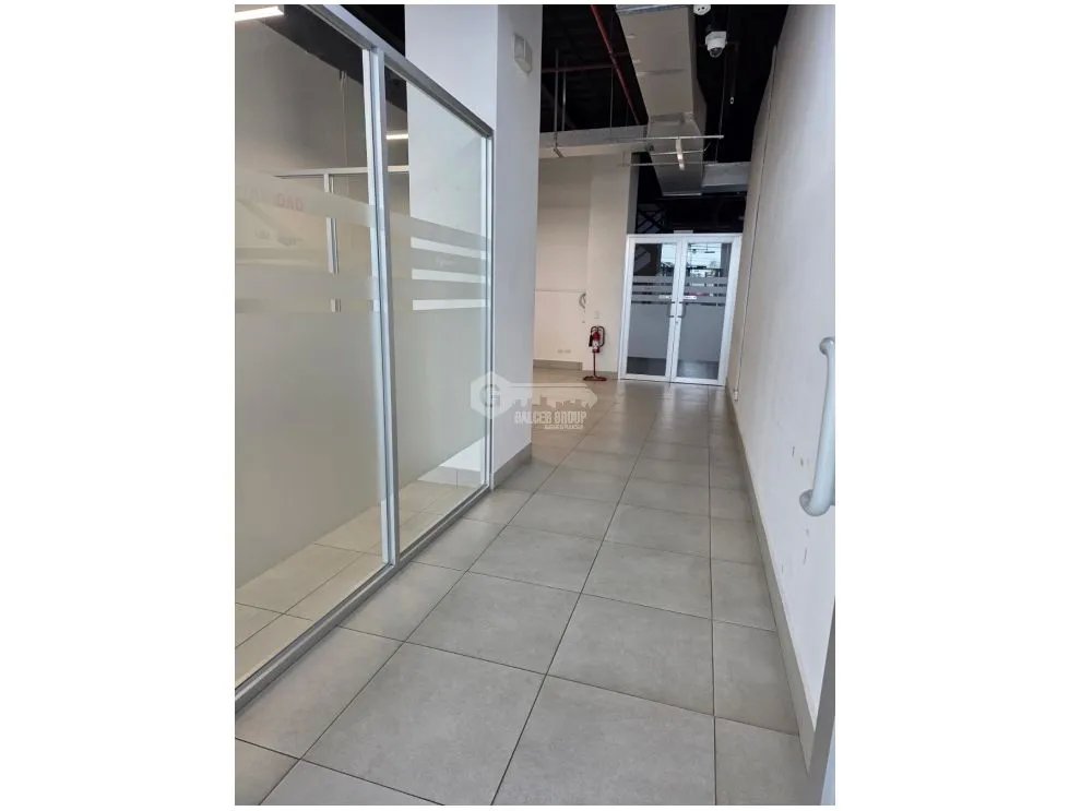 OFIBODEGA / PLAZA DEL ESTE CENTER / 398M / DIVISIONES  / 2 NIVELES