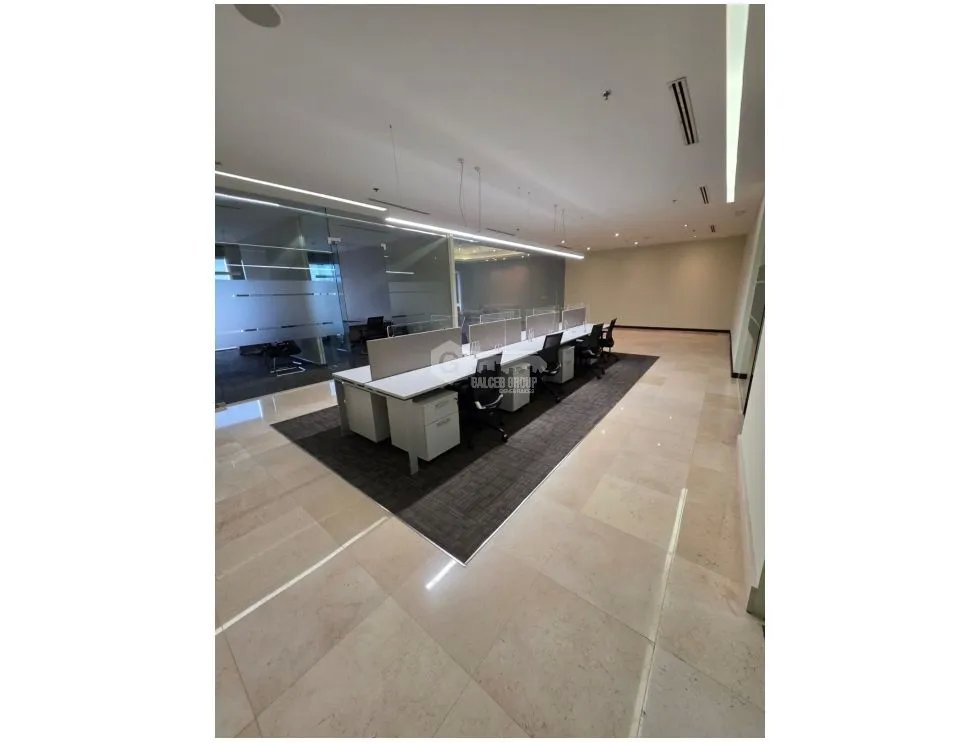 SE ALQUILA OFIBODEGA PLAZA DEL ESTE CENTER 398M DIVISIONES 2 NIVELES