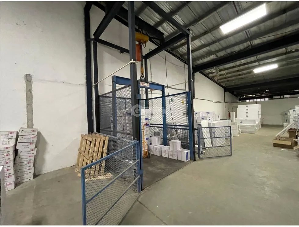 COLON / FREE ZONE / COMMERCIAL WAREHOUSE FRANCE FIELD / 1628M / 2 LEVELS