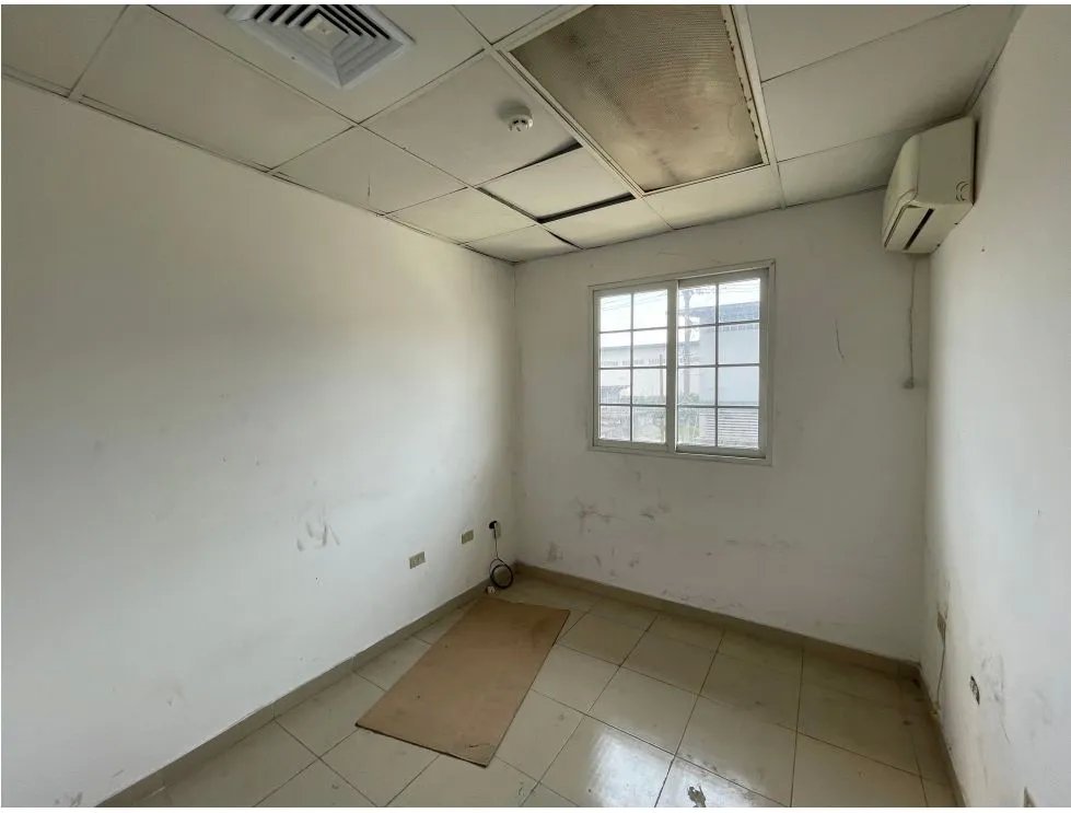 COLON / FREE ZONE / COMMERCIAL WAREHOUSE FRANCE FIELD / 1628M / 2 LEVELS