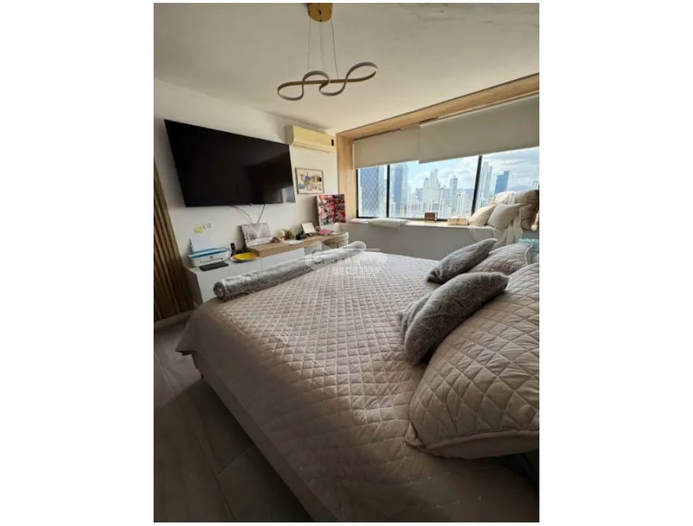 SE VENDE APARTAMENTO EN  BRISAS OBARRIO 3 HABITACIONES 156M BALCON