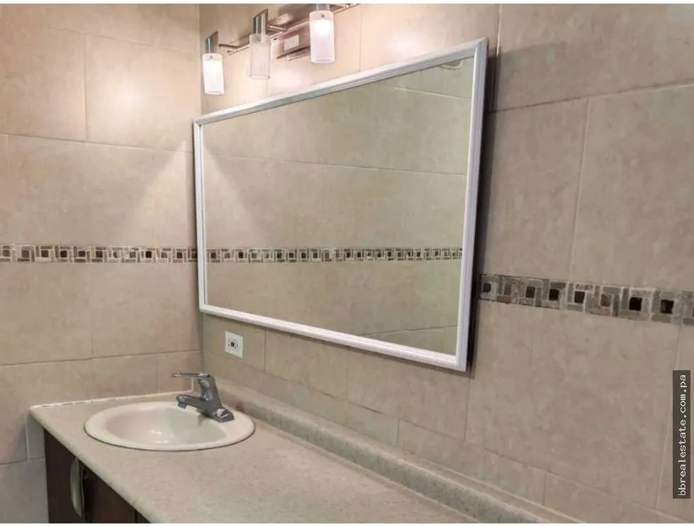 Alquiler de Apartamento en el PH Oasis tower, Via porras