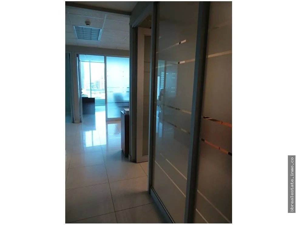 ALQUILER/VENTA OFICINA EDIFICIO OCEAN BUSINESS PLAZA