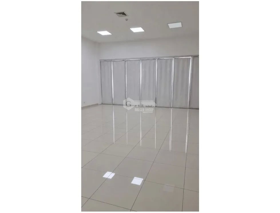 SE VENDE EDIFICIO COMERCIAL COLON ZONA LIBRE 630M 3 LOCALES 2 PISOS