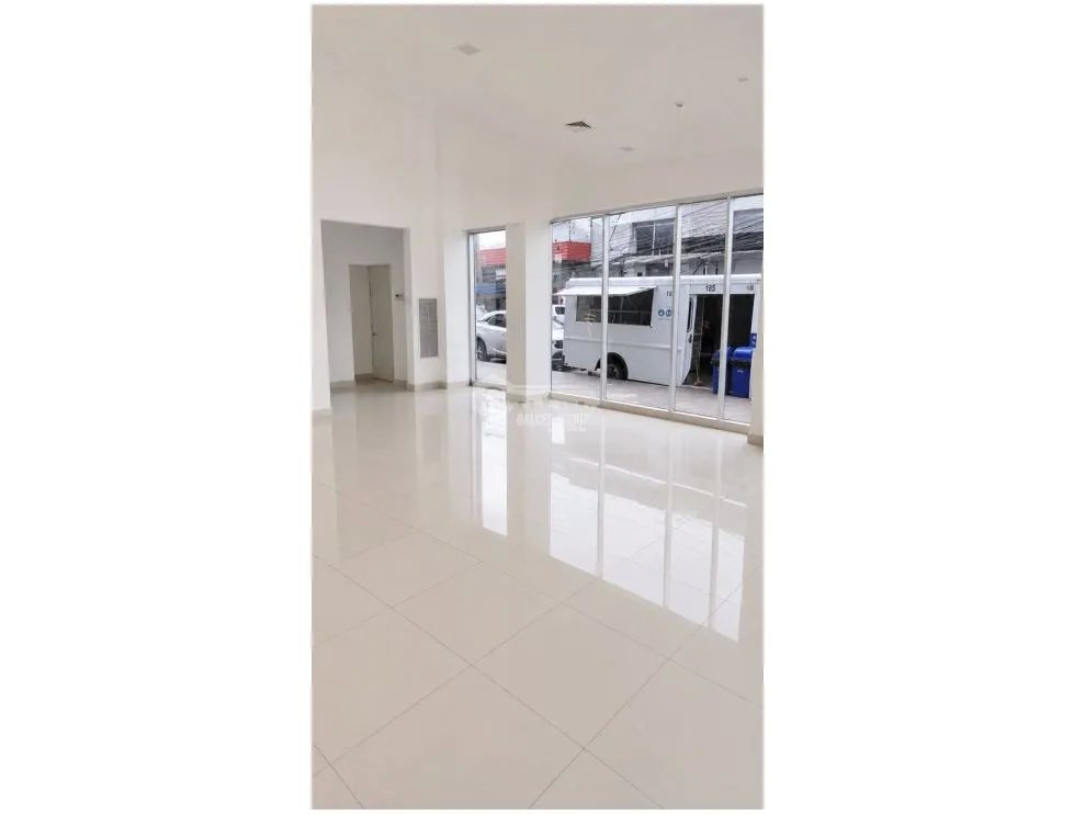 COMMERCIAL BUILDING FOR LEASE COLON FREE ZONE 630M 3 UNITS 2 FLOORS