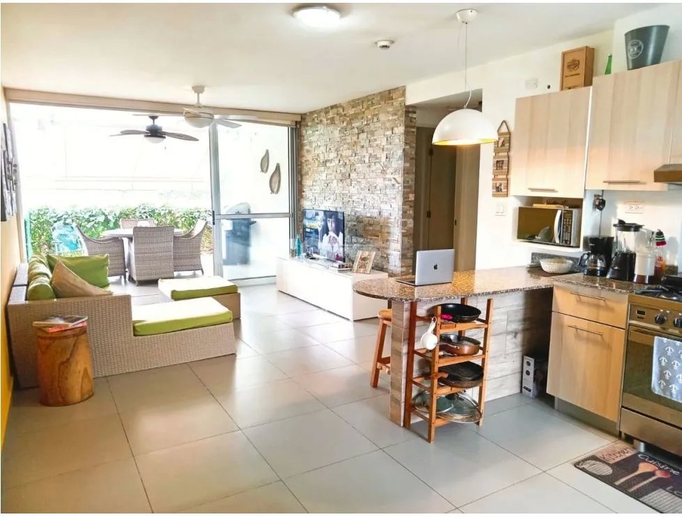 PUNTA BARCO / PH LAS ISLAS / 2 HABITACIONES / 95M2 / CON TERRAZA