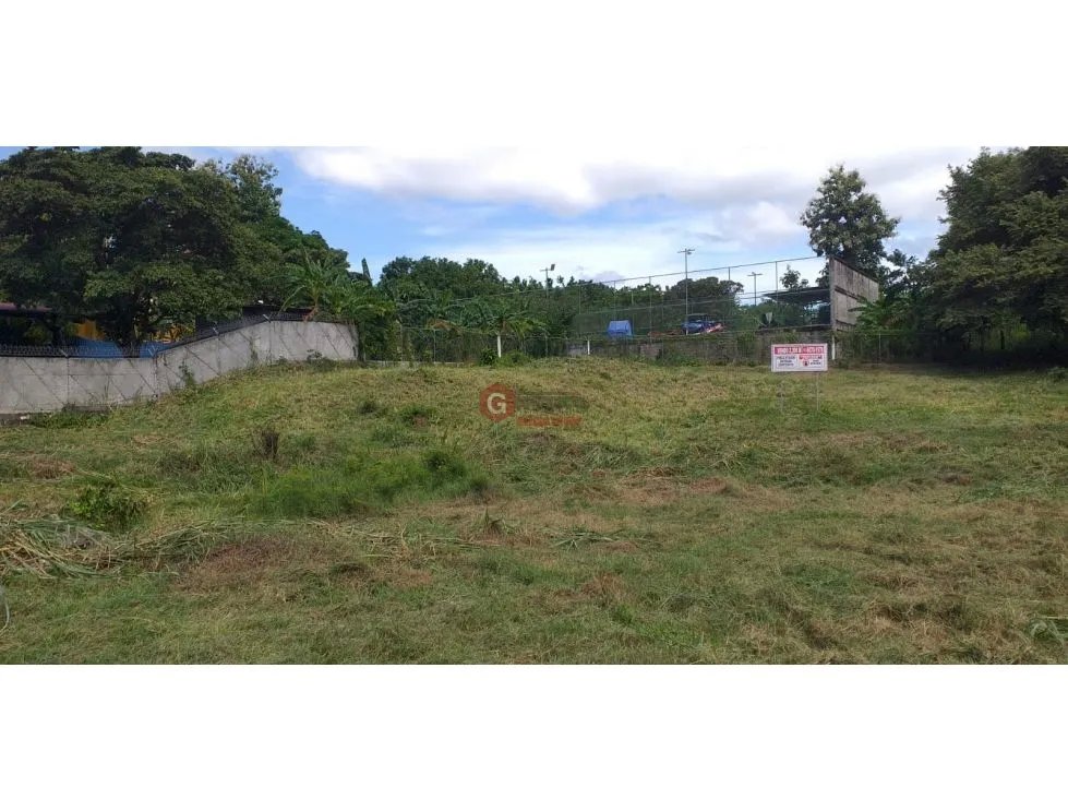 SE VENDE AMPLIO TERRENO 2300 M2 EN NUEVA GORGONA CON ZONAS VERDES