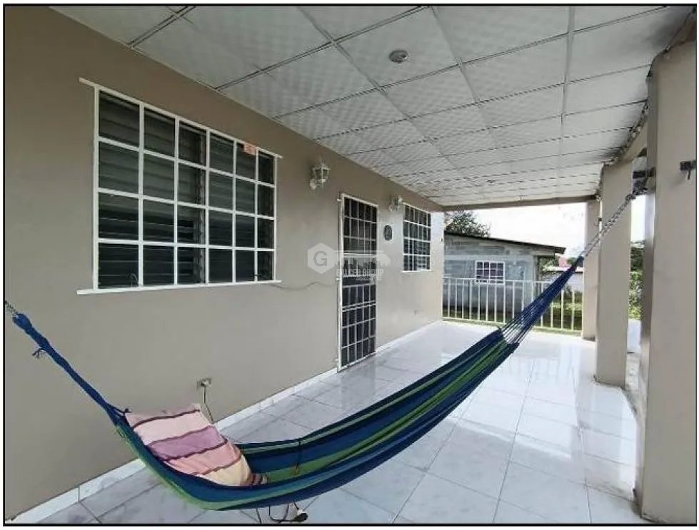 SE VENDE CASA EN LAS TABLAS LA TIZA 549 M2 TOTALMENTE CERCADA
