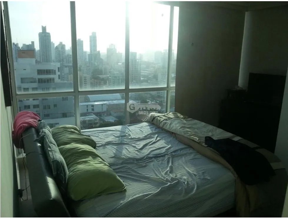 VIA PORRAS / METROPOLITAN ONE / 97M2 / 2 HABITACIONES / BALCON