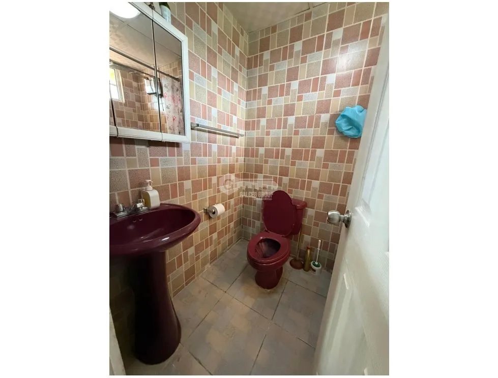 DON BOSCO / VILLA LAS ACACIAS / 195M / 4 HABITACIONES / 2 NIVELES