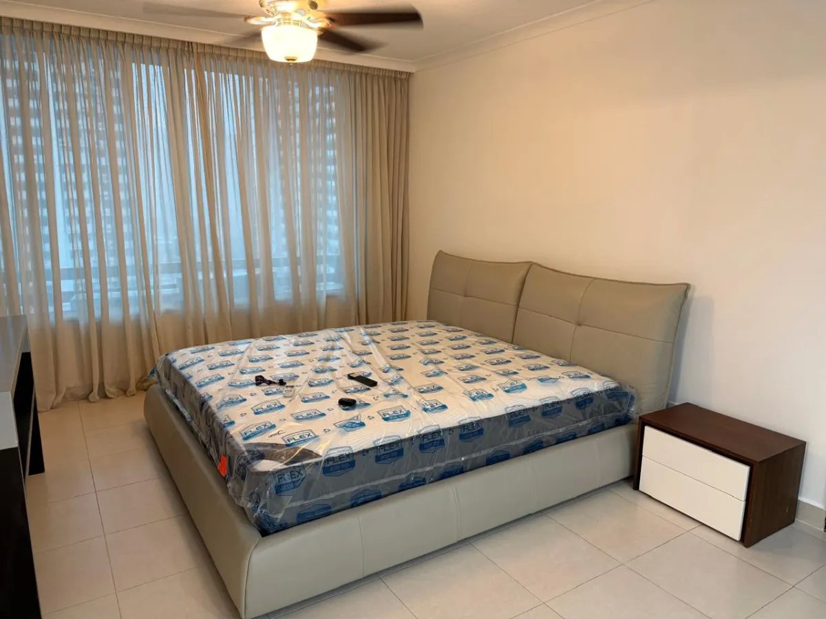 Alquilo apartamento totalmente remodelado y amoblado-PH TAO