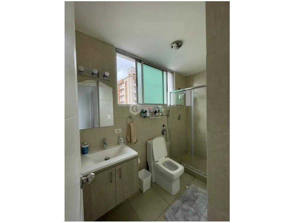 SE VENDE APARTAMENTO VIA PORRAS OASIS TOWER 83M 2 HABITACION INVERSION