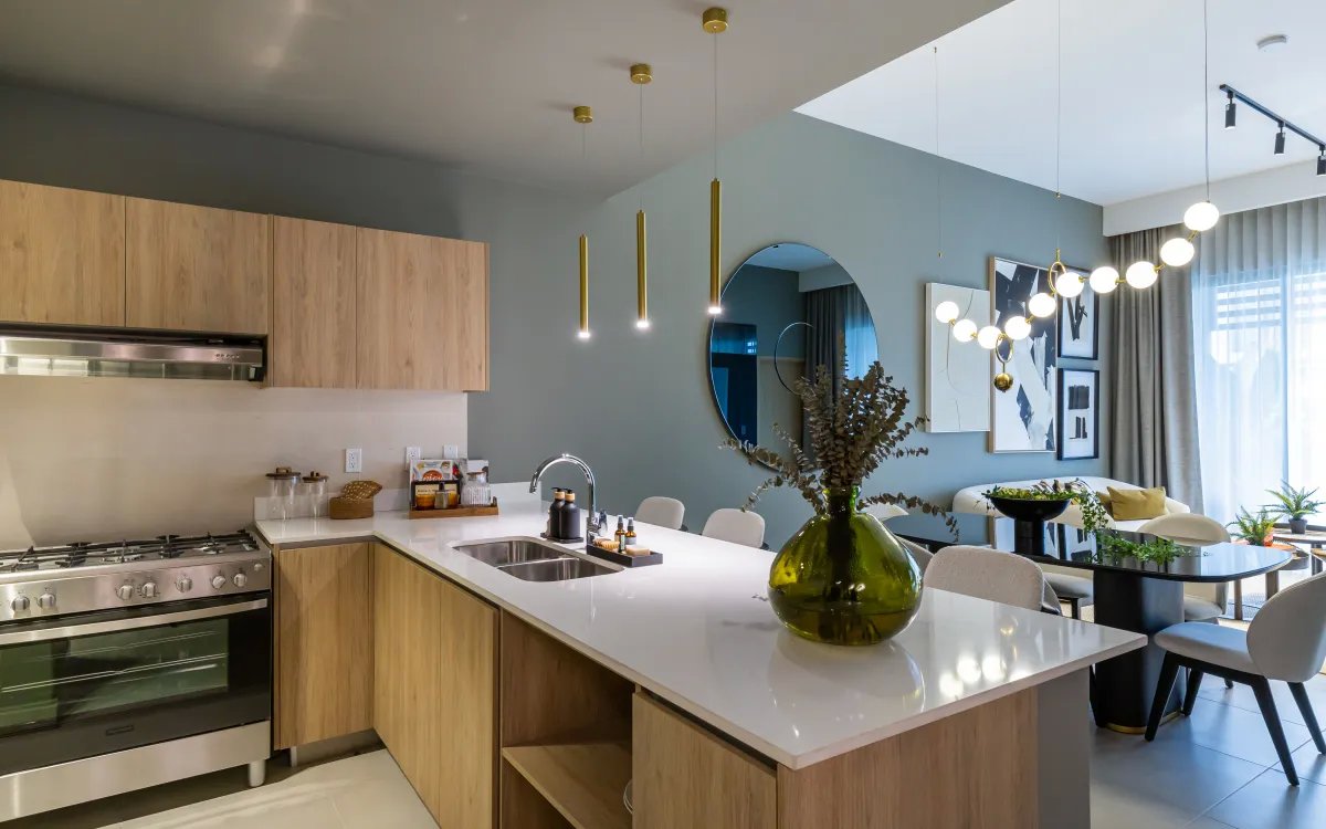 Spectacular Brand New Duplex in PH Stella - Immediate Delivery