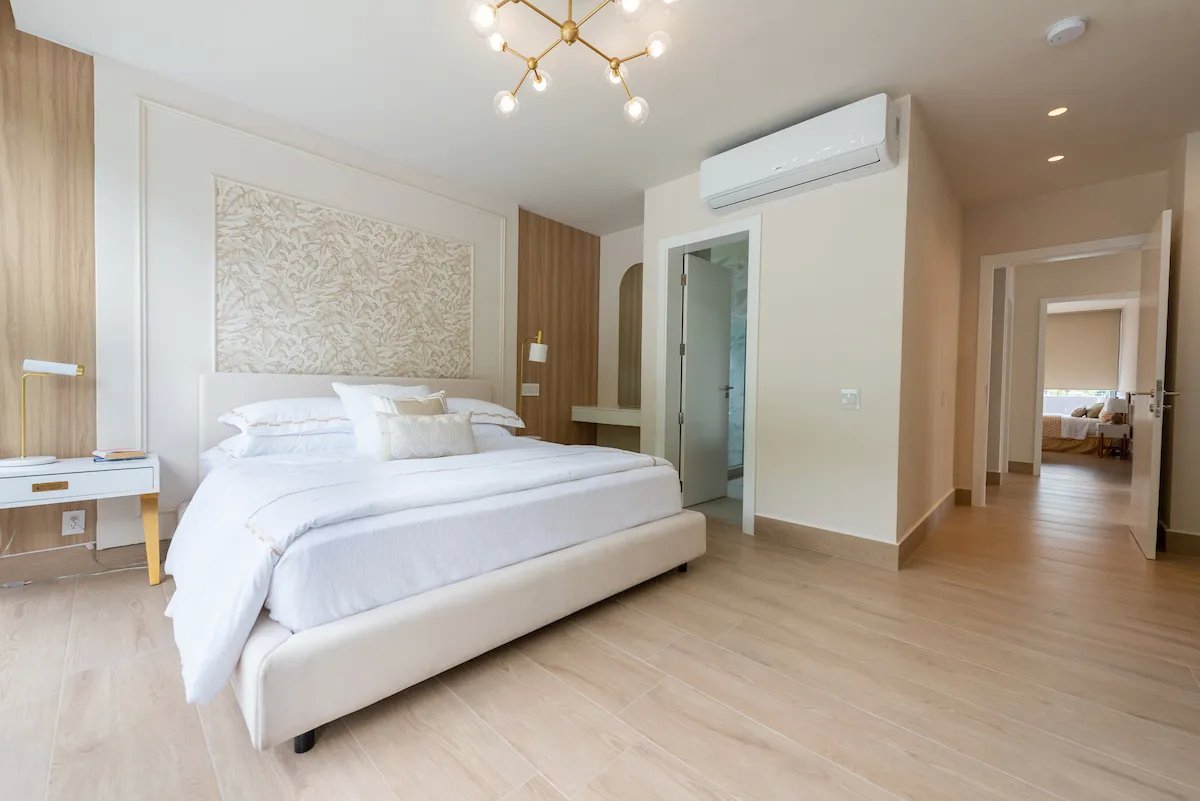 Spectacular Detached Single-Family Home: Maximum Spaciousness and Immediate Occupancy