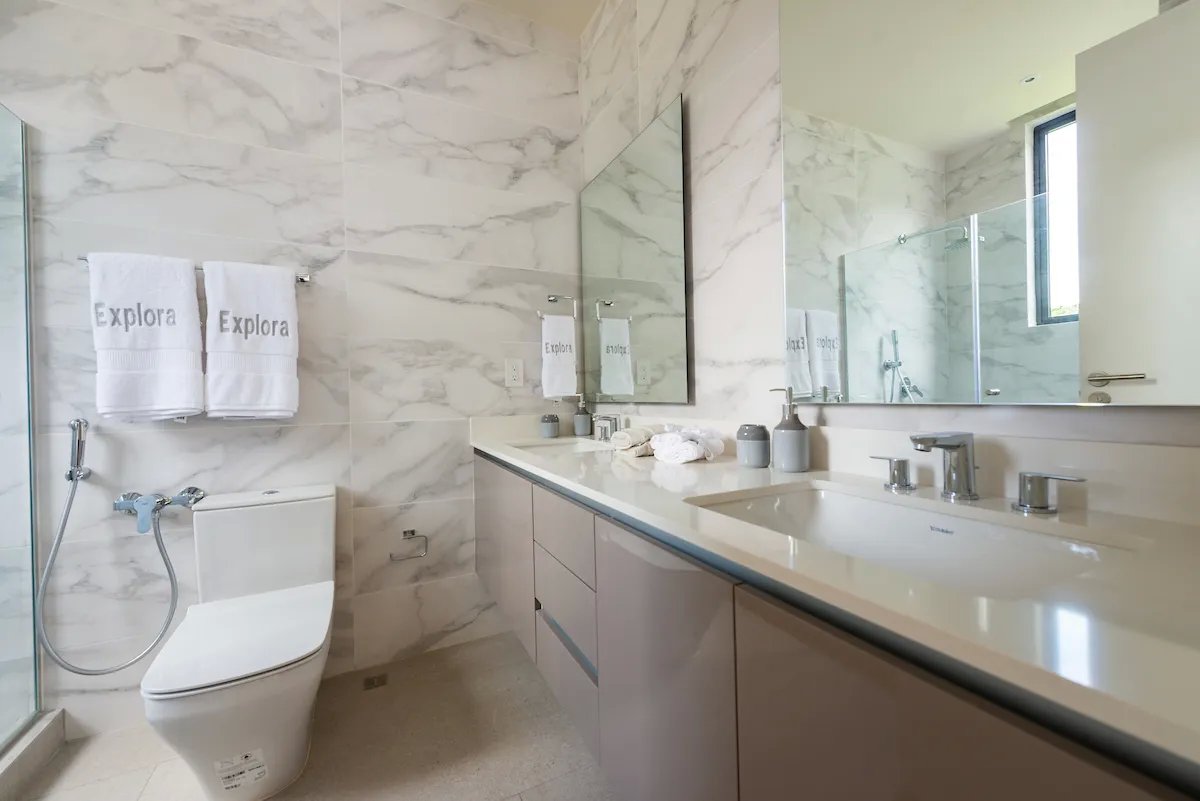 Spectacular Detached Single-Family Home: Maximum Spaciousness and Immediate Occupancy