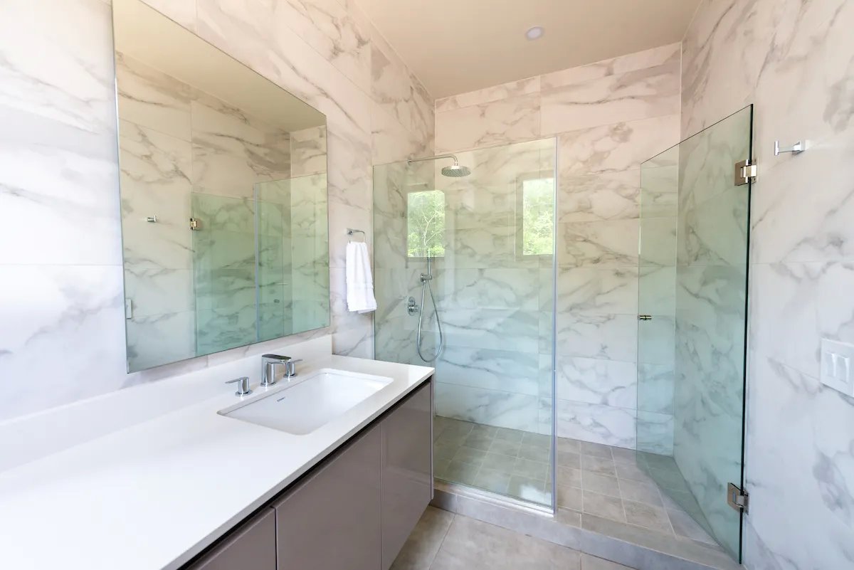 Stunning Premium Duplex Home with Spacious Lot - Immediate Delivery!
