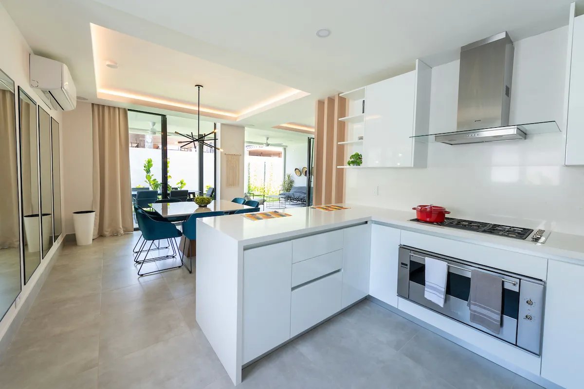 Stunning Premium Duplex Home with Spacious Lot - Immediate Delivery!