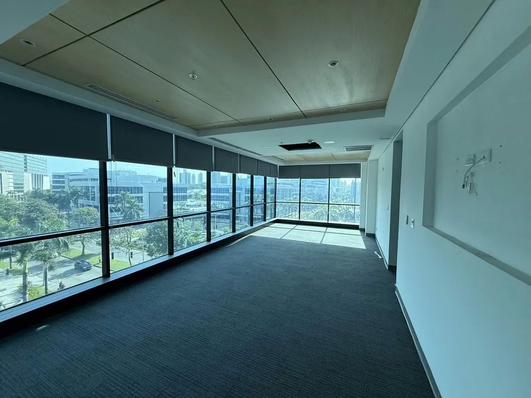 1,480 m² Corporate Office in Costa del Este, PH GMT, Ready to Move In