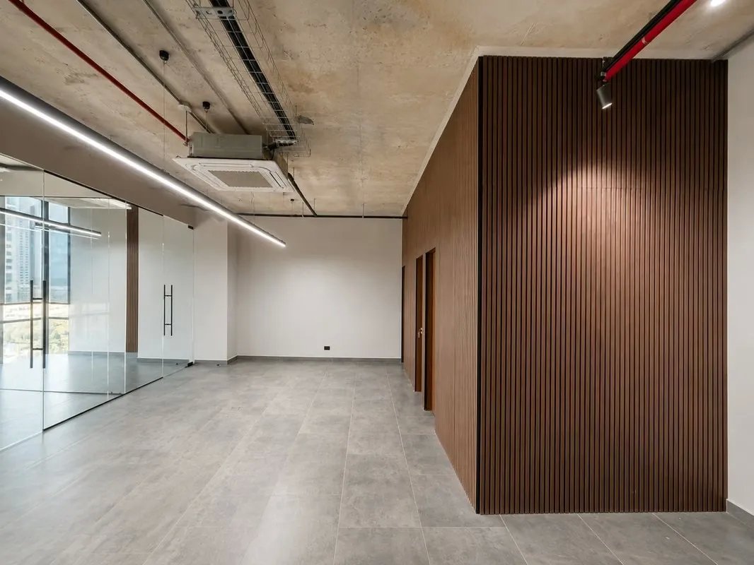 Oficina Impecable 95m² en Costa del Este PH Prime Time Lista para Ocupar