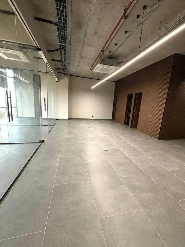 Oficina Impecable 95m² en Costa del Este PH Prime Time Lista para Ocupar