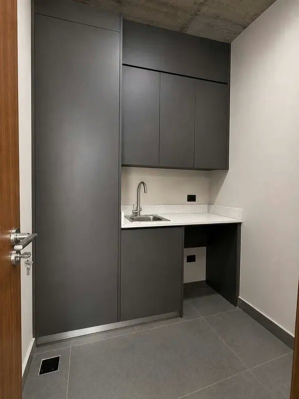Oficina Impecable 95m² en Costa del Este PH Prime Time Lista para Ocupar