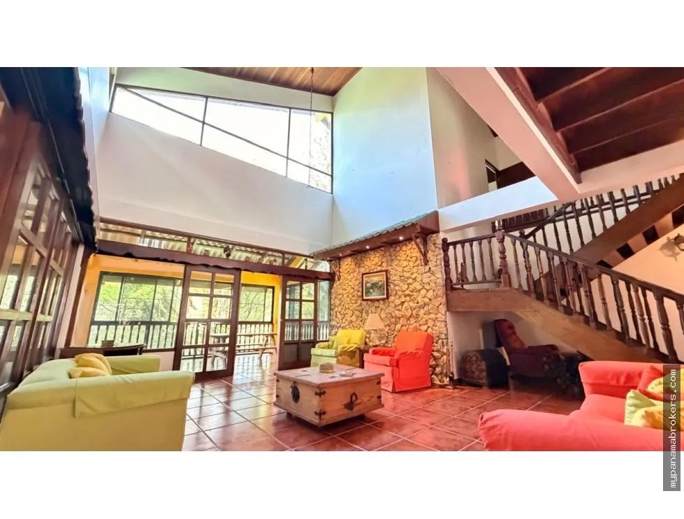 Se Vende Casa en Altos de Cerro Azul - Paseo de la Fortaleza