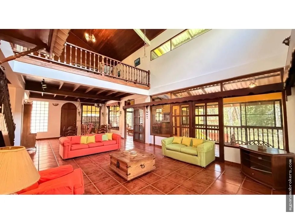 Se Vende Casa en Altos de Cerro Azul - Paseo de la Fortaleza