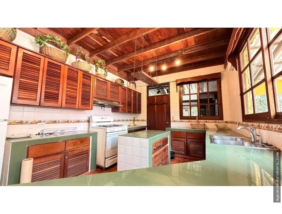 Se Vende Casa en Altos de Cerro Azul - Paseo de la Fortaleza