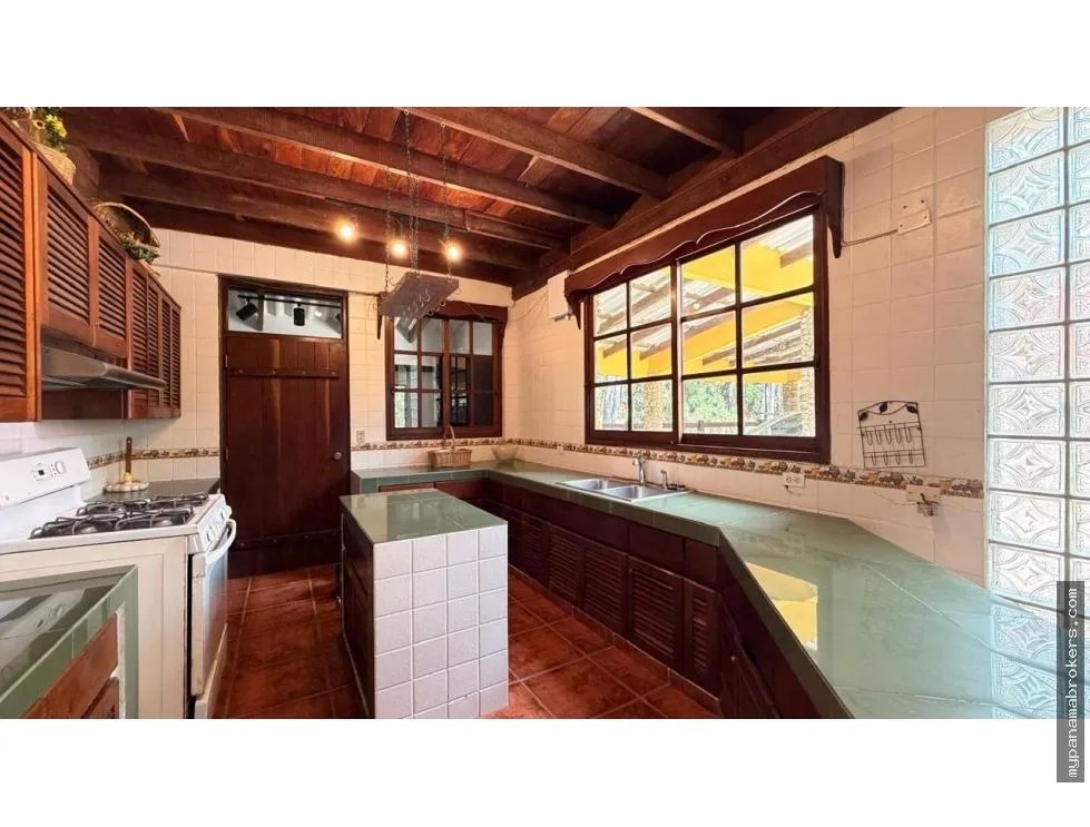 Se Vende Casa en Altos de Cerro Azul - Paseo de la Fortaleza