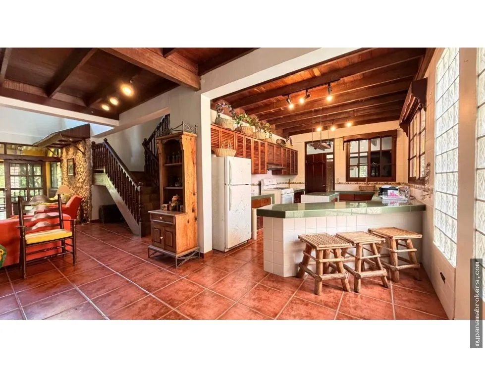 Se Vende Casa en Altos de Cerro Azul - Paseo de la Fortaleza