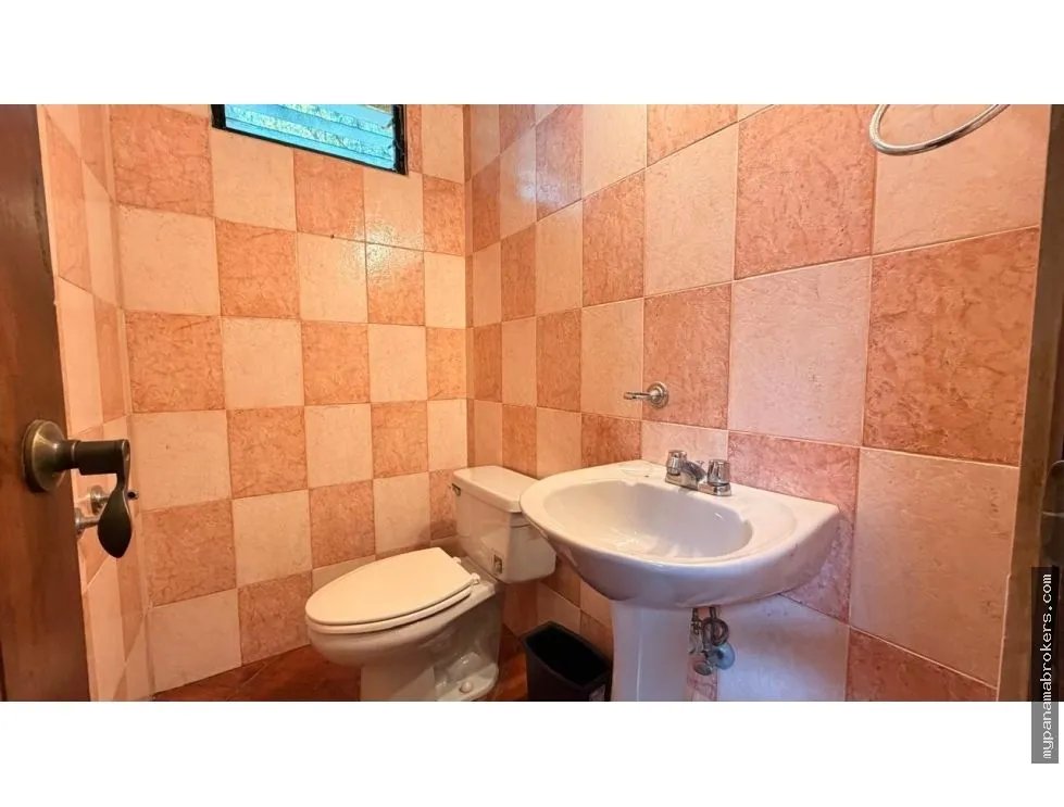 Se Vende Casa en Altos de Cerro Azul - Paseo de la Fortaleza