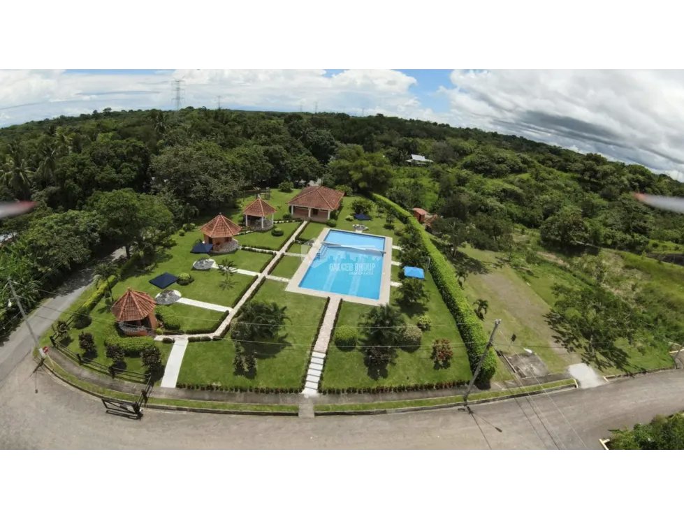 SPACIOUS LOT FOR SALE SAN CARLOS QUEBRADAS DEL VALLE 4000M SOCIAL AREA