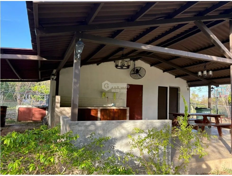 TWO-LEVEL HOUSE FOR SALE IN CHAME LLANO GRANDE 4203M WITH TERRACE