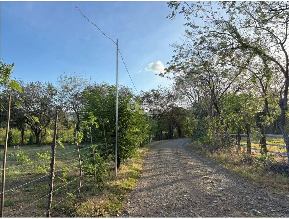 CHAME / LLANO GRANDE / 2 BEDROOMS / 4203M / TWO LEVELS / STORAGE