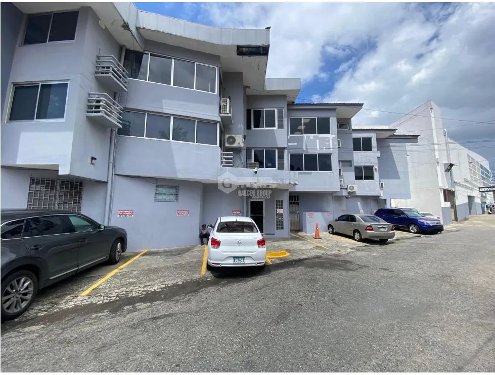 CALLE 50 / OFICINA / PLAZA VARIBE / 93M / DIVISIONES / PLANTA ALTA