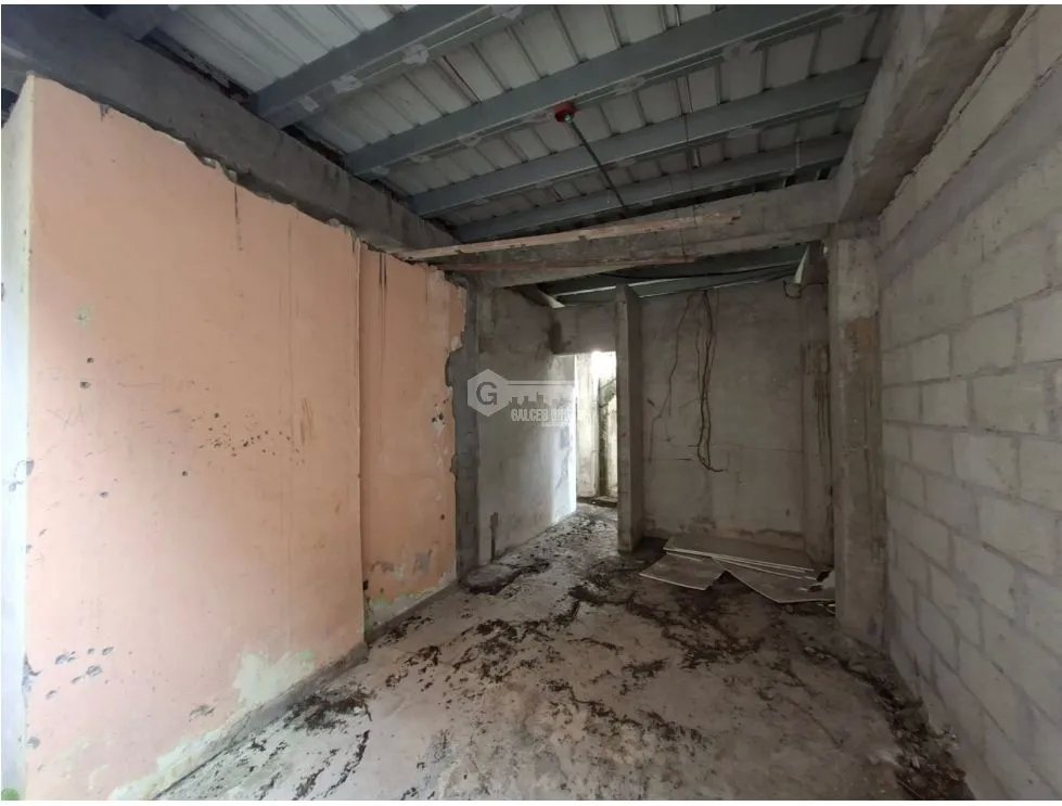 SE VENDE TERRENO CON CASA EN CONSTRUCCION LAS CUMBRES  650M NEGOCIABLE