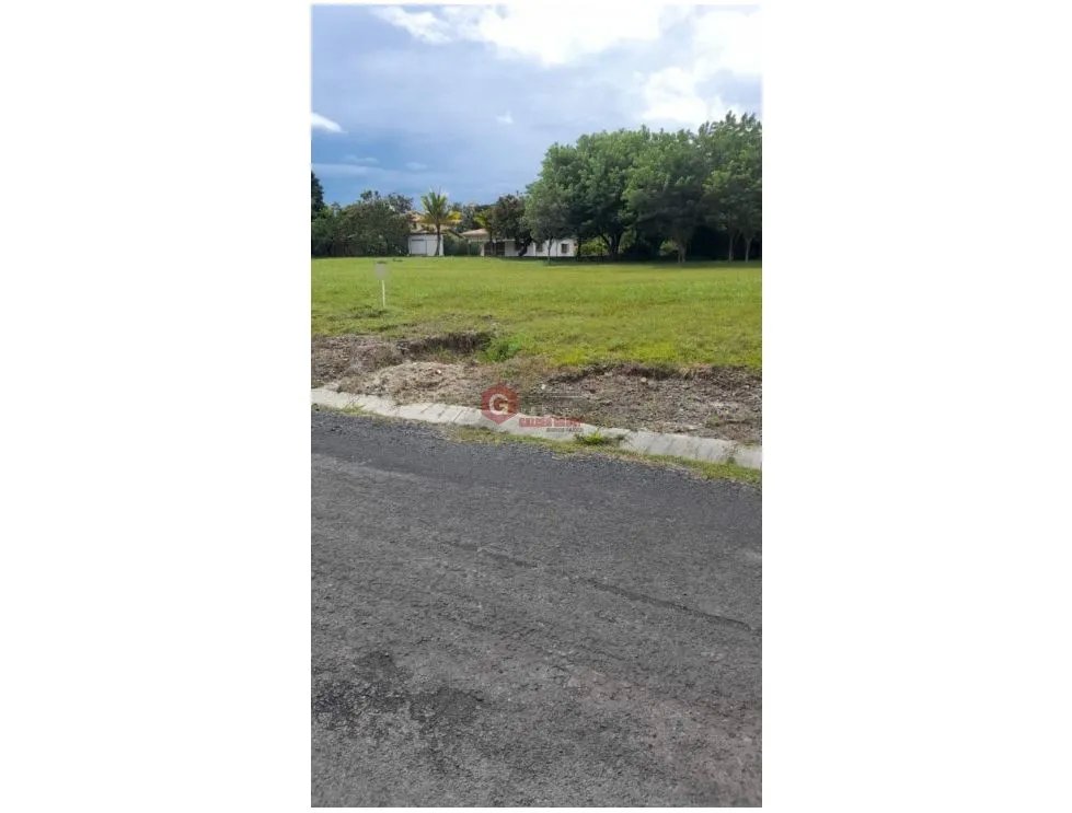 CORONADO / PALMERAS DEL GOLF / 1100 M2 / SPACIOUS LOT / GREEN AREAS