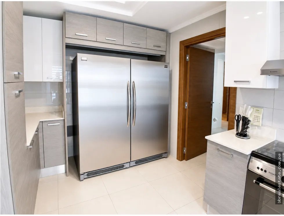 Sale of Furnished Apartment in PH Park Lane, Costa del Este