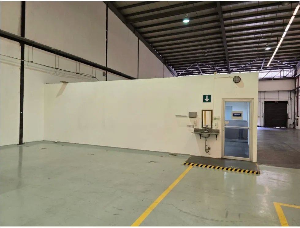 Warehouse for sale in Panama