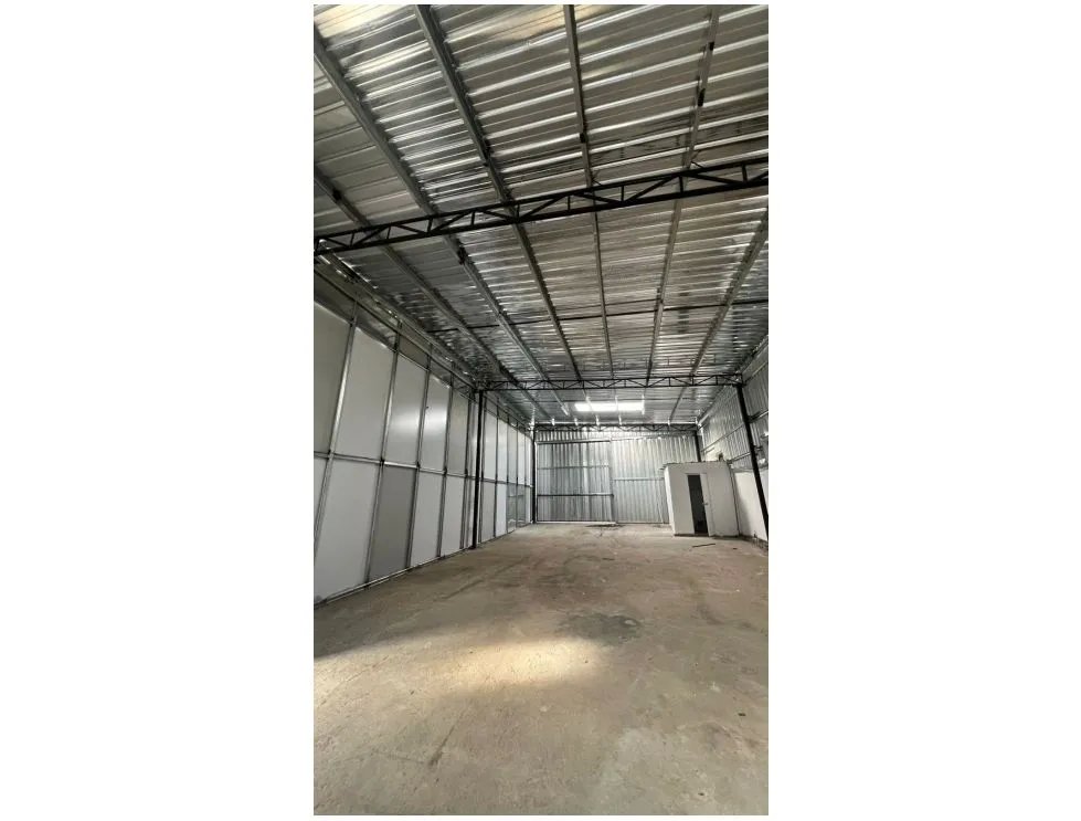 Galera Industrial en Alquiler – Parque Industrial Las Mañanitas