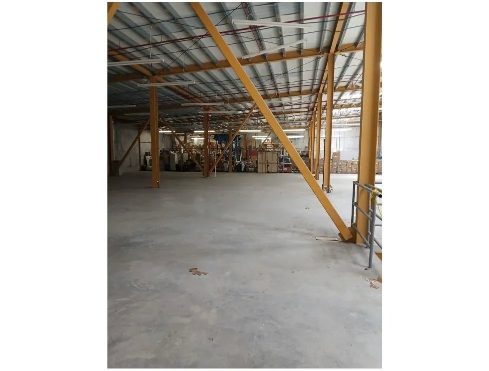 Warehouse for rent in Llano Bonito